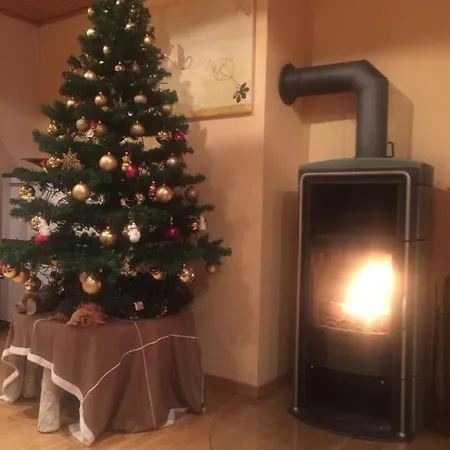 Eine Grozugige Und Helle Haus *